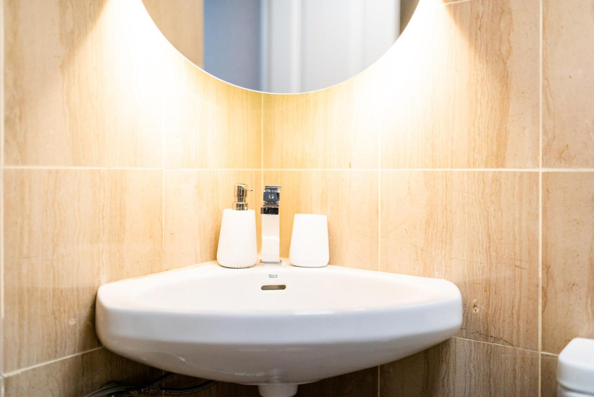 Moderno Apartamento En Granada Centro Экстерьер фото