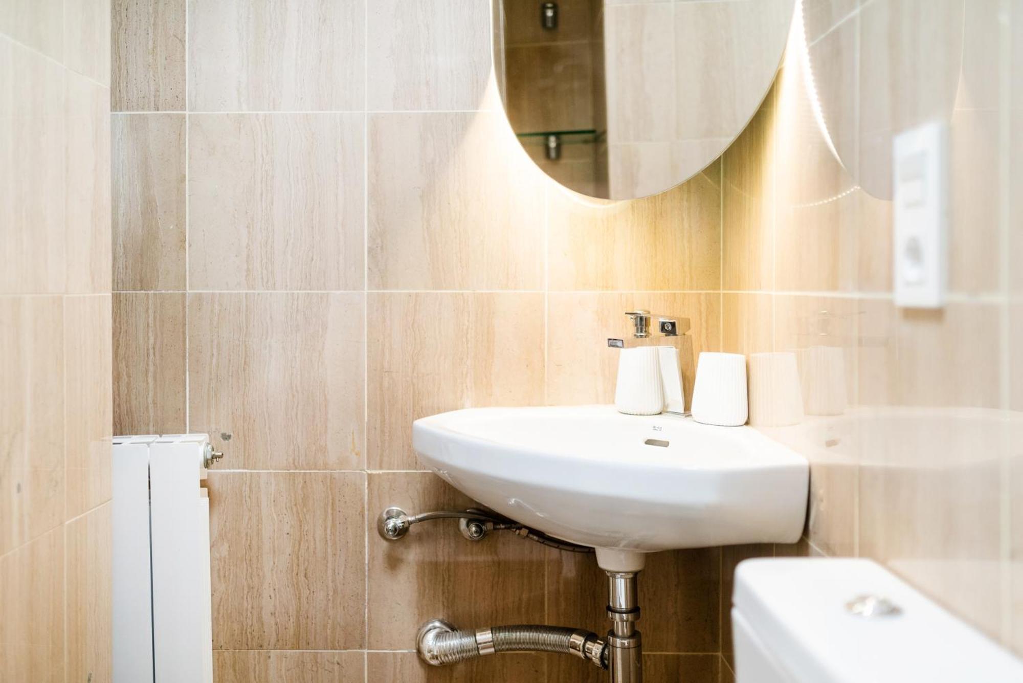 Moderno Apartamento En Granada Centro Экстерьер фото